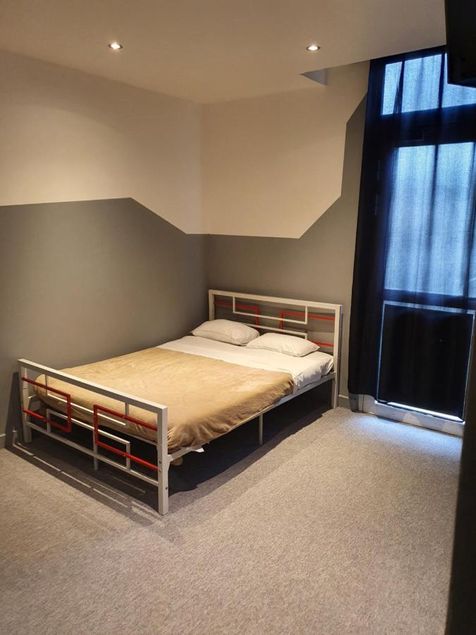 Hotel Le Saint Eloi Монпелие Екстериор снимка